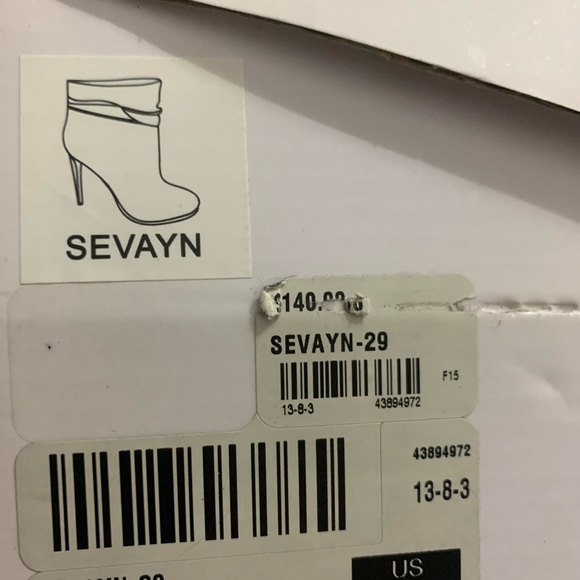 Aldo 6 inch bootie heels . Size US 8 - Picture 5 of 7